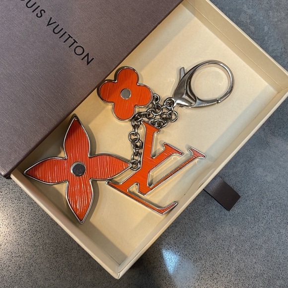 Louis Vuitton Floral Orange Epi Bag Charm Key Holder EUC - Picture 1 of 6